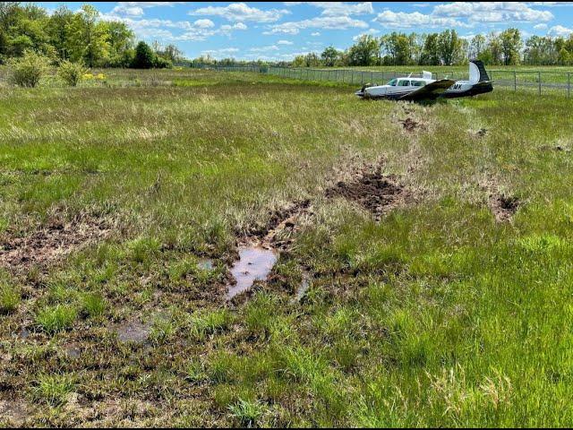 Crash of a Mooney M20K 231 On Takeoff At Central Jersey Regional Airport (47N), New Jersey