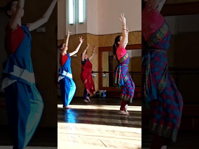 CLASSES OF INDIAN DANCE IN UKRAINE #bharatanatyam #ukraine #shorts