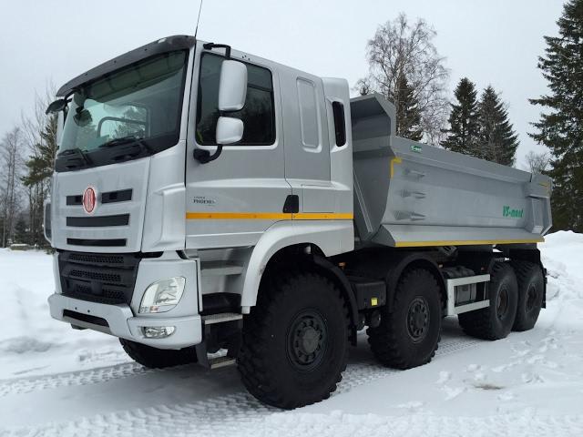 Новый грузовик ТАТРА. Скании и Вольво такое только снится. Truck Trial Compilation Tatra 815 8x8-DAF