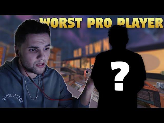 THE WORST PRO PLAYER IN APEX LEGENDS