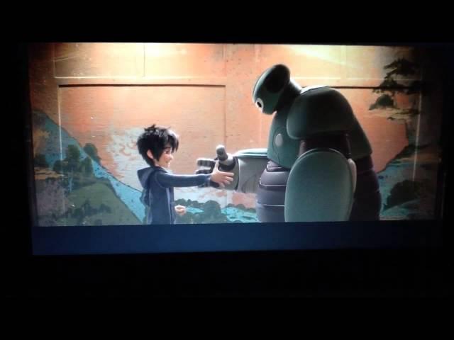 Big hero 6 - Fist bump