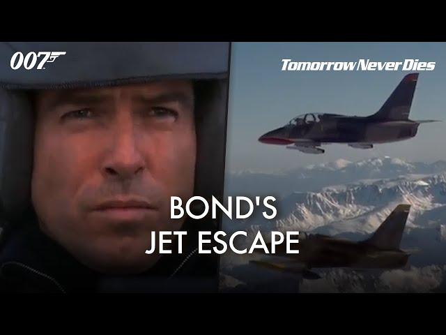 TOMORROW NEVER DIES | 007 Commandeers Jet – Pierce Brosnan | James Bond