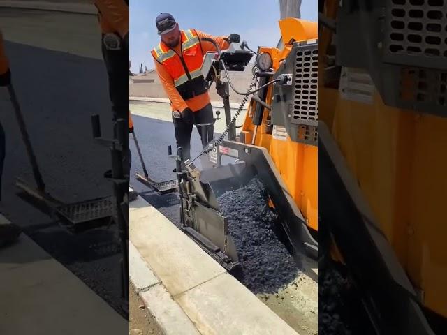 Day in the life : @moedevelops #asphalt #construction #paving