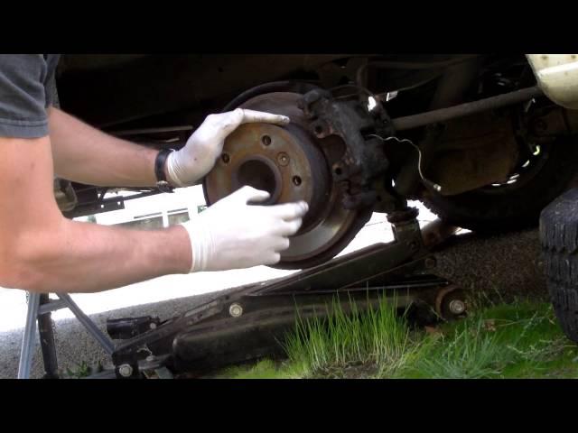 Mercedes Sprinter rear brakes, replacement of discs, pads and shoes