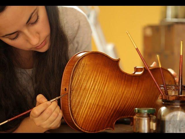 Woman Violin Maker in Cremona - Aleksandra Radonich