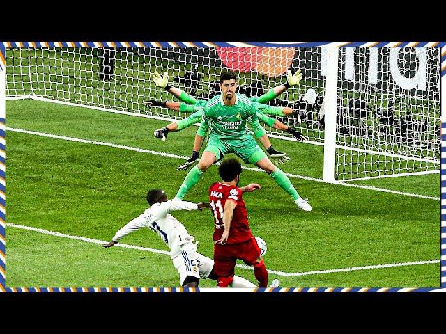 The BEST goalkeeping display in a FINAL | Courtois Champions League