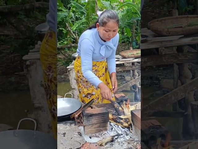 Roasted corn #khmertraditional #food #khmer #delicious #chef #