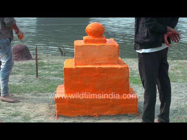 Preparations for Chhath Puja are going on at Yamuna Ghat Delhi