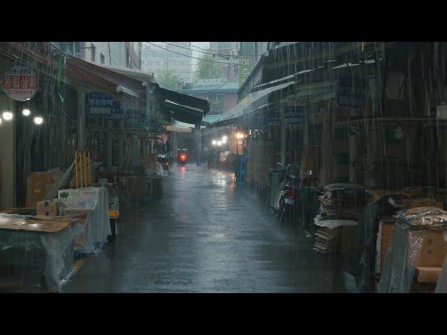 [4K Rain Walk] Rainy day, a dreamy atmosphere market alley scenery, Euljiro Jungbu Dried Fish Market