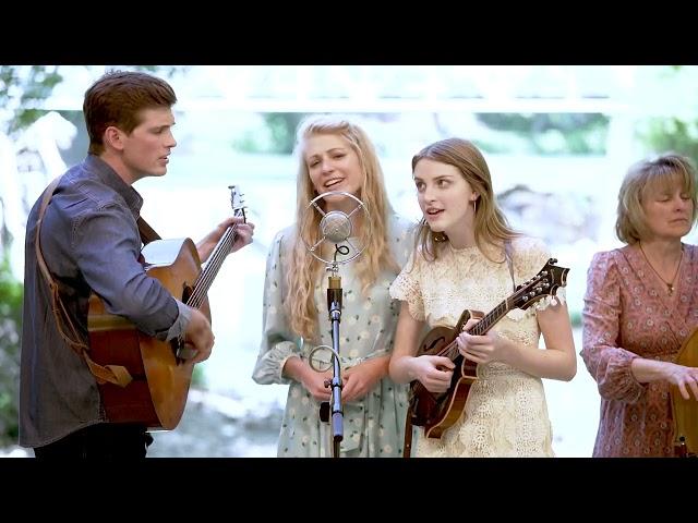 Amazing Grace - The Petersens (LIVE)