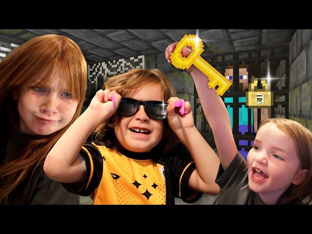 SAViNG the SPACESTATiON CREW!!  Navey learns how to play minecraft!! Adley & Niko to the rescue!!