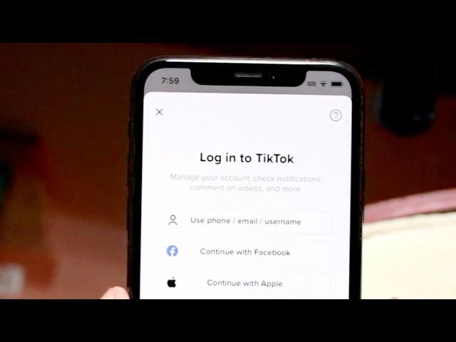 How To FIX TikTok Not Letting You Login! (2022)