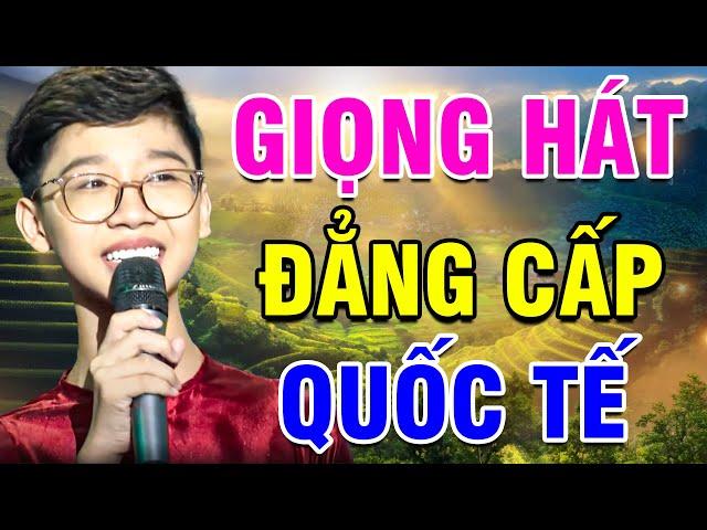 Cậu Bé Có "GIỌNG HÁT ĐẲNG CẤP QUỐC TẾ" Khiến Cả Trường Quay BÁI PHỤC Ngay Khi Vừa Cất Giọng Lên