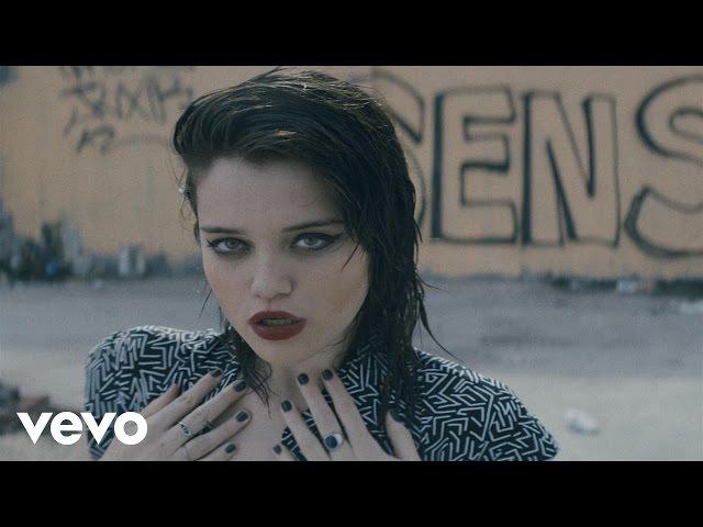 Sky Ferreira - I Blame Myself (Official Video)