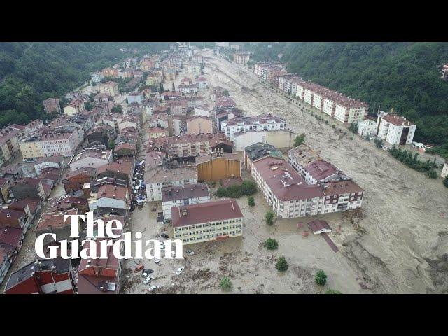 Turkey floods: Heavy rains sweep away cars and leave villages without power