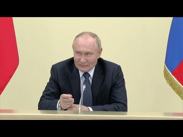 «Вы не отвечаете на мой вопрос!»: Путин поинтересовался, на чем ездит министр финансов Силуанов