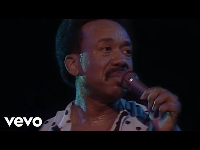 Earth, Wind & Fire - After The Love Has Gone (Live)