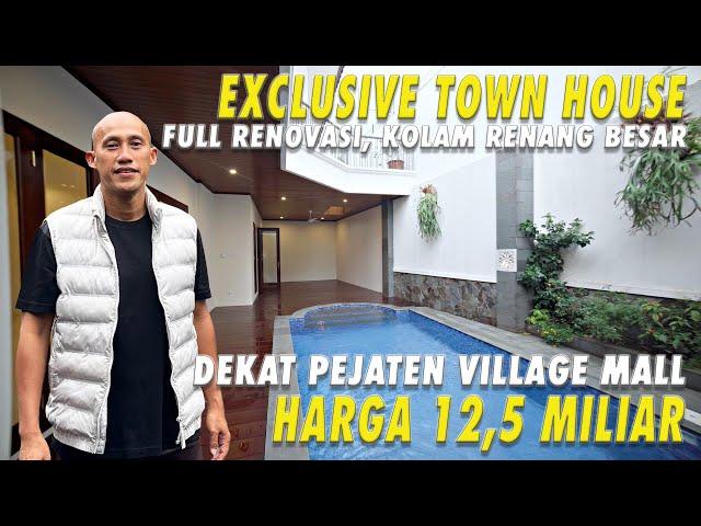 Eksklusif Town House Full Renovasi, Kolam Renang Besar | Dekat Pejaten Village Mall | 12,5 Miliar