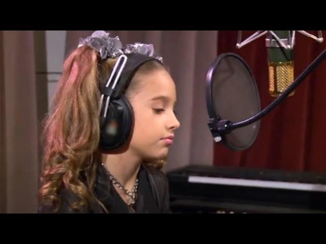 Dance Moms - Mackenzie Records her FIRST song!