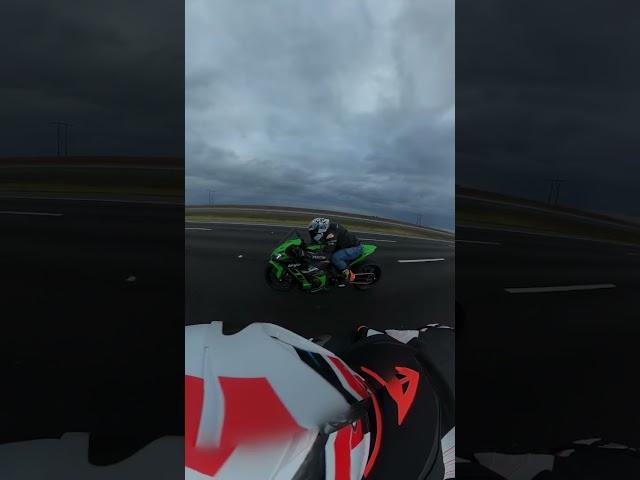 Honda CBR1000RR-R Fireblade SP vs Kawasaki ninja ZX10r