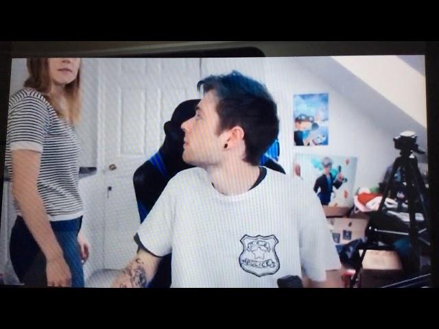 Jemma dabs in front of Dantdm