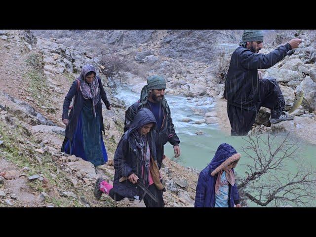 ️ Happy nomadic life: family fishing in a stormy river