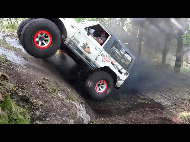 TOYOTA TDI 1.9 42" MAXXIS TREPADOR ROCK CRAWLING EXTREME OFF ROAD