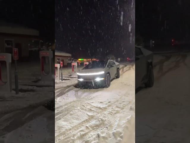 CYBERTRUCK IN SNOW!