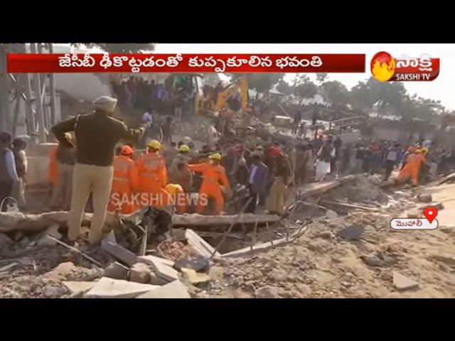 Building collapse in Mohali || 1 killed, 3 rescued as Kharar building comes crashing || Sakshi TV