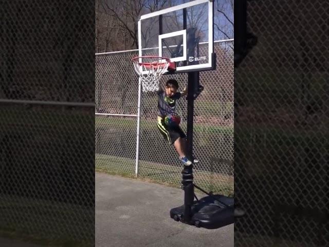 This kid works smarte r not harder @jordan fretz. #basketball #skills #shorts #dunk