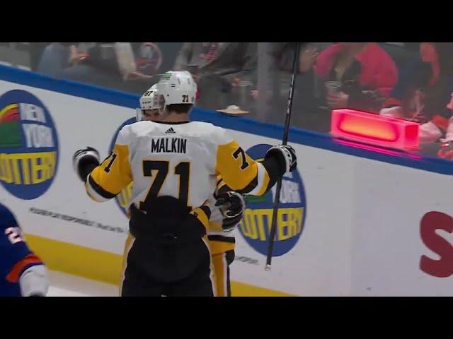 Evgeni Malkin scores goal against Ilya Sorokin / 17.04.2024