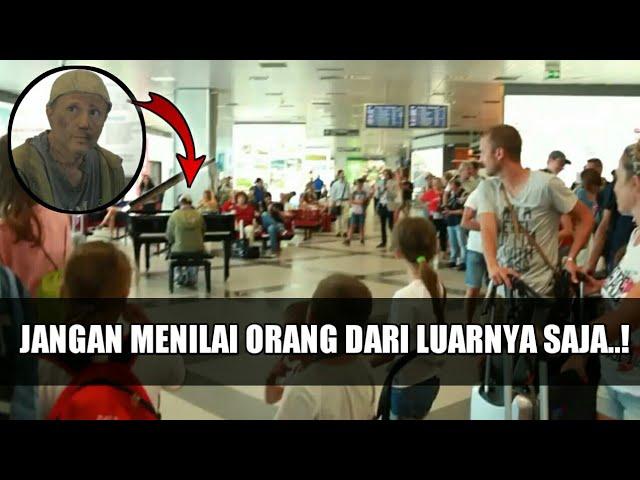 SATU BANDARA BAPER! KAKEK KUMUH INI SUKSES MEMBUAT SEMUA ORANG TERPESONA SAAT MEMAINKAN PIANO