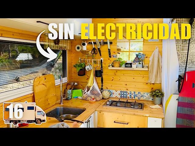 Sin ELECTRICIDAD en un vehículo camperizado | Día 16 de 30