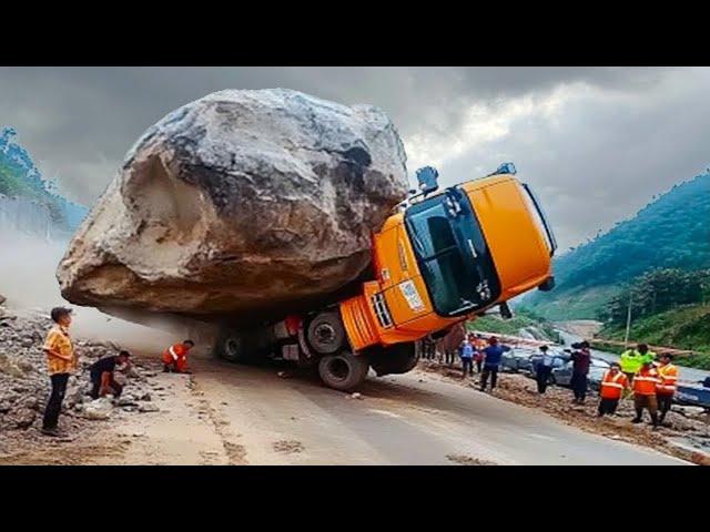 355 Dangerous idiots Truck & Car Driving Fails | Heavy Equipment Disaster, Heavy Equipment Fails