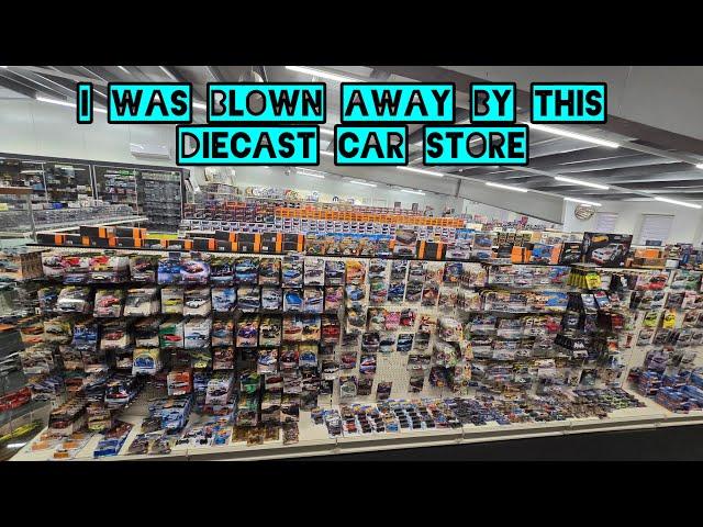 I can't believe my eyes! Let's search for Diecast Cars! Biggest in the world! Tom's modelauto's!