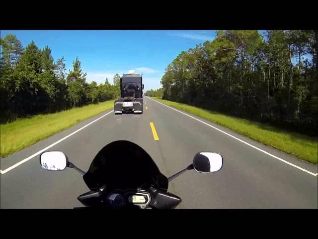 Yamaha FZ1 passing and stuff | GoPro Hero3 Black Chin Mount