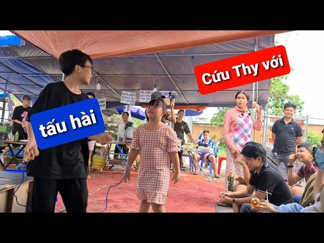 Như Ý biểu diễn tấu hài làm DIVA Cát Thy ngơ ngác | Bánh tráng trộn Cát Thy