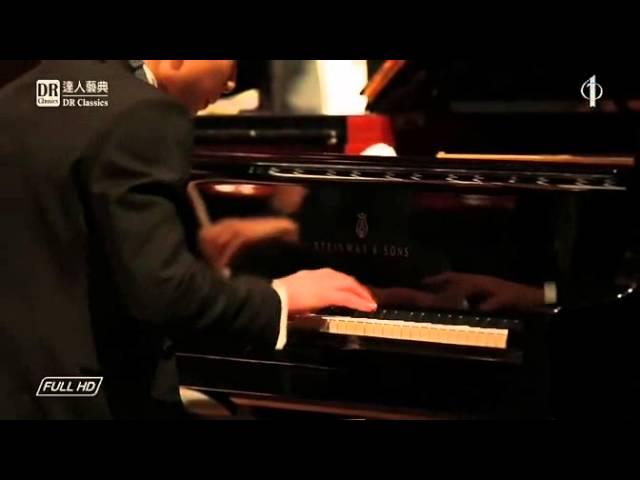 Tony Siqi Yun/Canada - Chopin Concerto No.1 in e minor