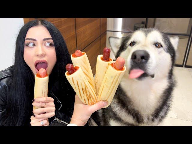 КТО ПЕРВЫЙ СЪЕСТ HOT DOG ? СОБАКА или ХОЗЯЙКА