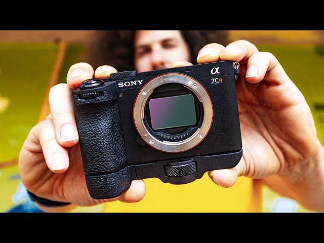 Sony a7CR Hands-On pREVIEW: BLOWN AWAY, I DIDN’T SEE THIS COMING!!! (vs a7R V)