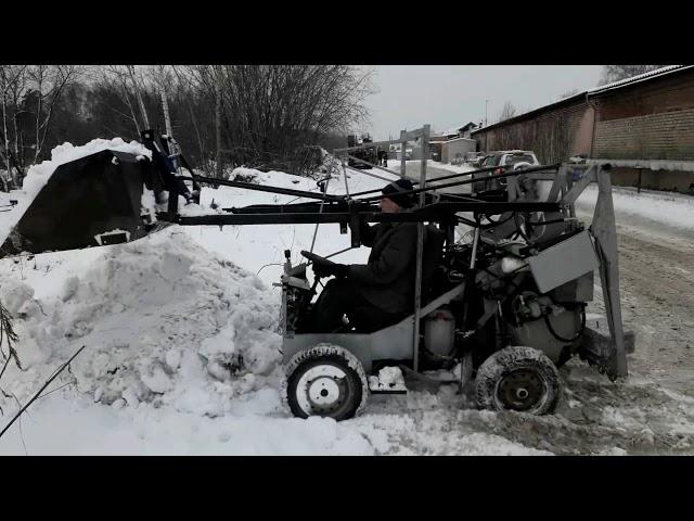 Самодельный погрузчик из Оки с толкателем