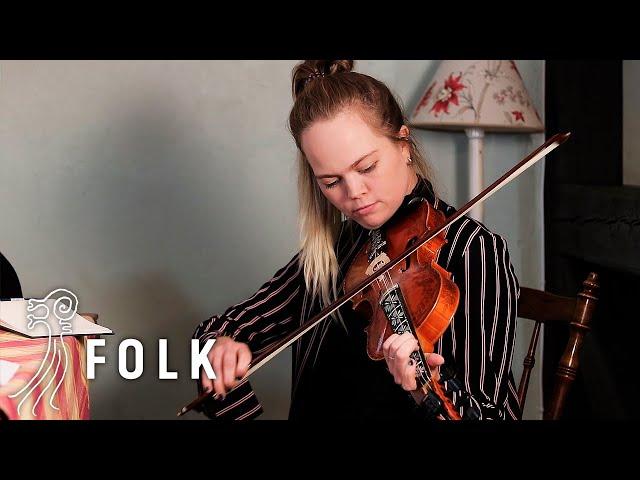 Guro Kvifte Nesheim - Tveitlien (Hardanger Fiddle)