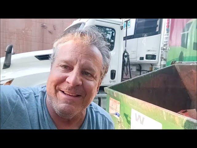 DUMPSTER DIVING AT ALDI UNDER THE WATCHFUL EYES OF TWO SEPERATE  TRUCK DRIVERS YIKES!