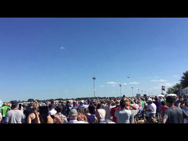 Rockwell B-1B high speed pass EAA Airventure 2017