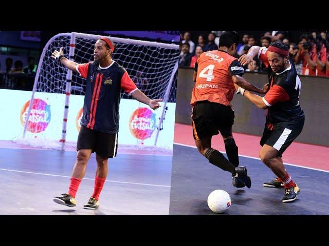 Ronaldinho Crazy Skills in Futsal