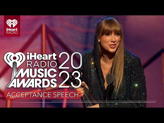 Taylor Swift Accepts The 2023 iHeartRadio Innovator Award!