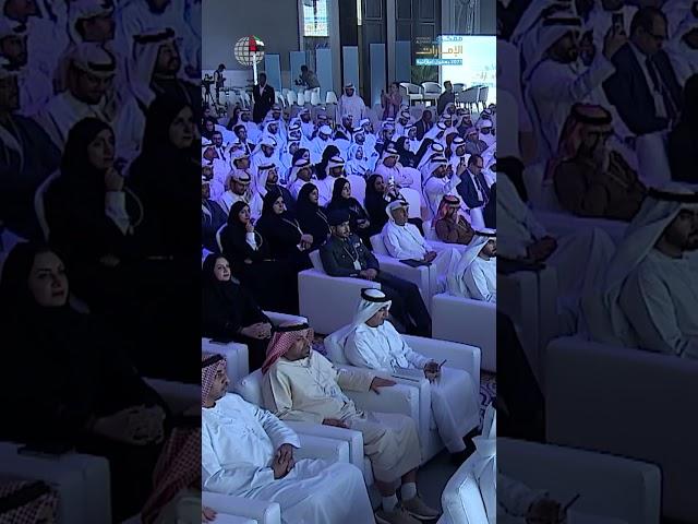 معالي سهيل  المزروعي خلال جلسة توجهات ضمن #ملتقى_مفكرو_الإمارات2025