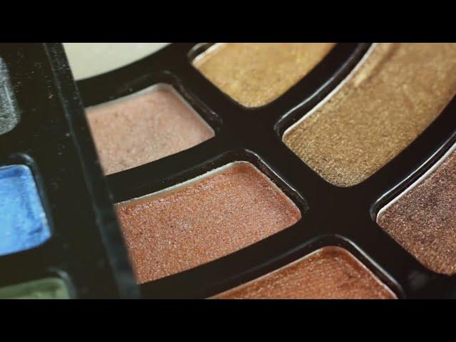 Why do 80% of beauty enthusiasts still use plastic compacts? It's time to change that!