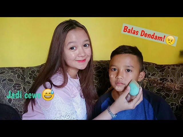 MAKEUPIN ADEK JADI CANTIK BGT || Thiyara Auliya