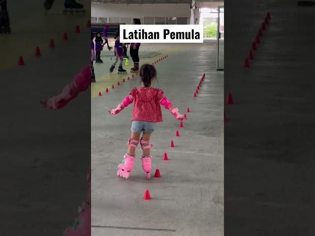 Latihan Pemula Sepatu Roda anak 3 tahun - inline skate